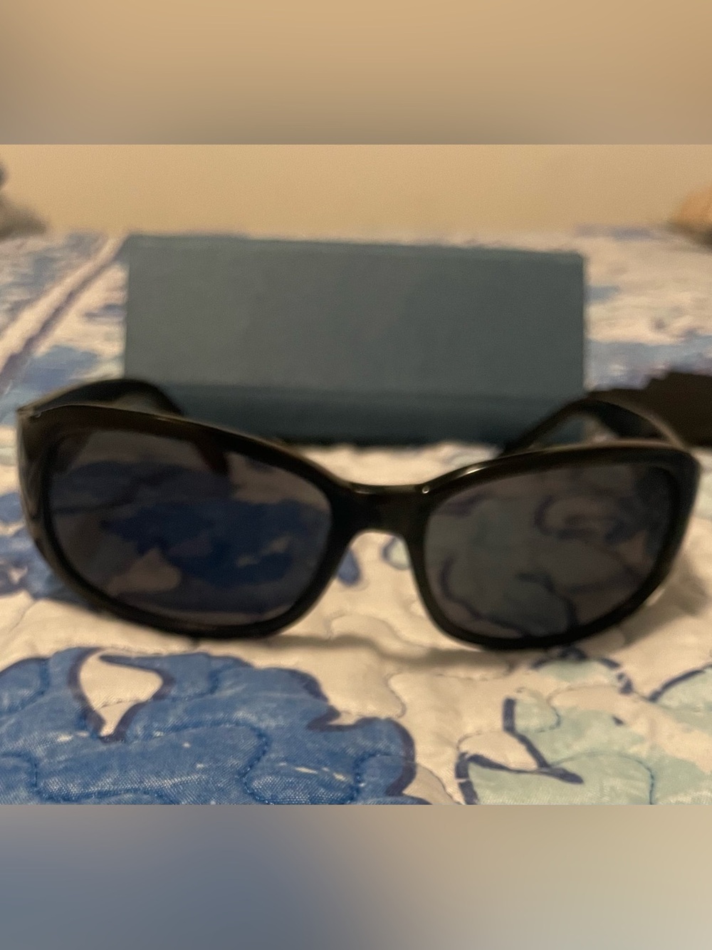 ROOTS- Classic Black Women's Sunglasses